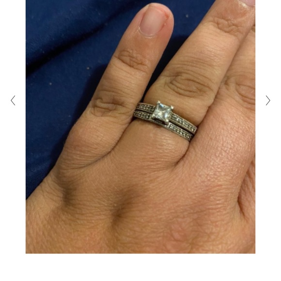 Wedding Ring Set - Picture 2 of 5